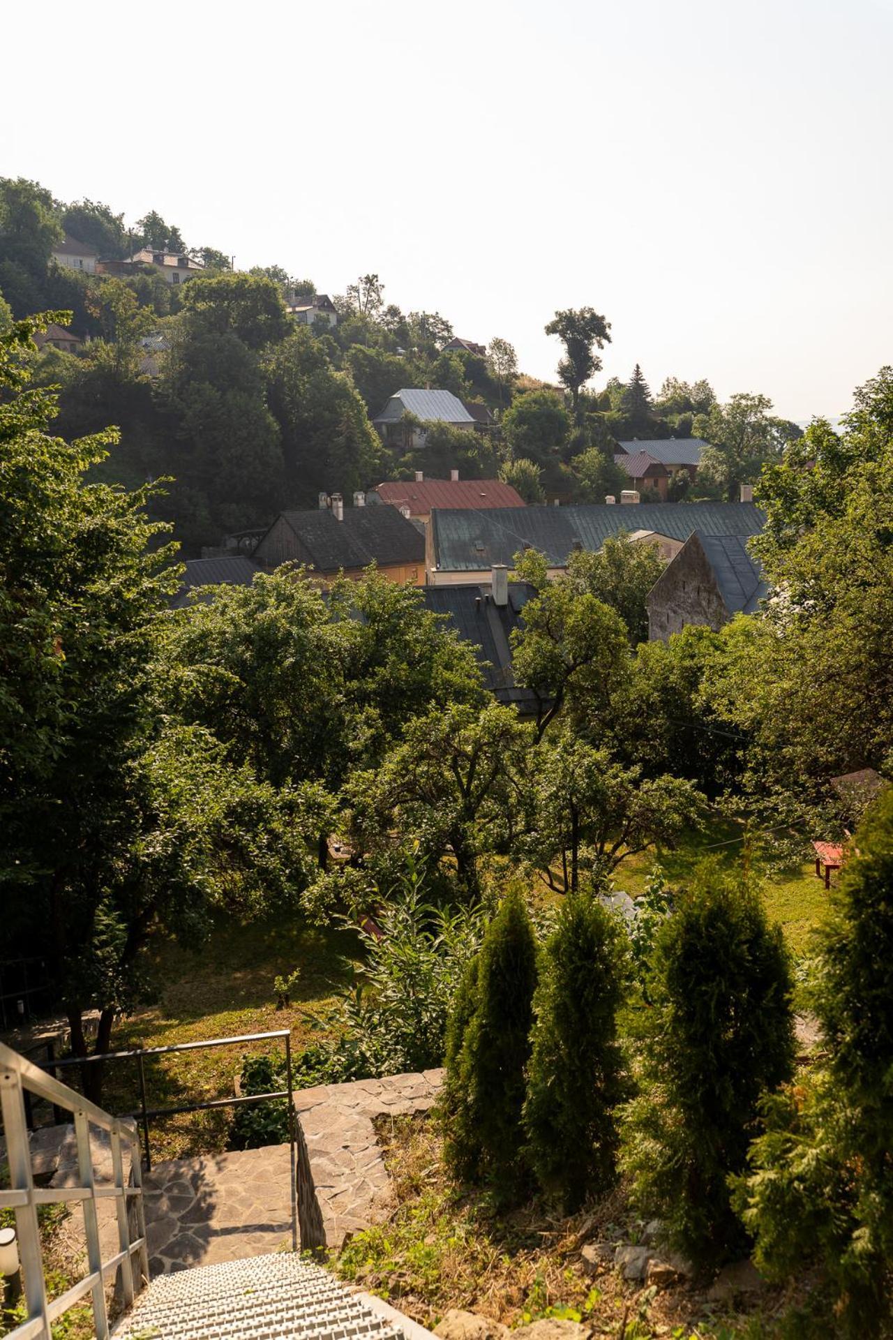 Penzion Prijemny Oddych บันสกา ชีอาว์นีซา ภายนอก รูปภาพ